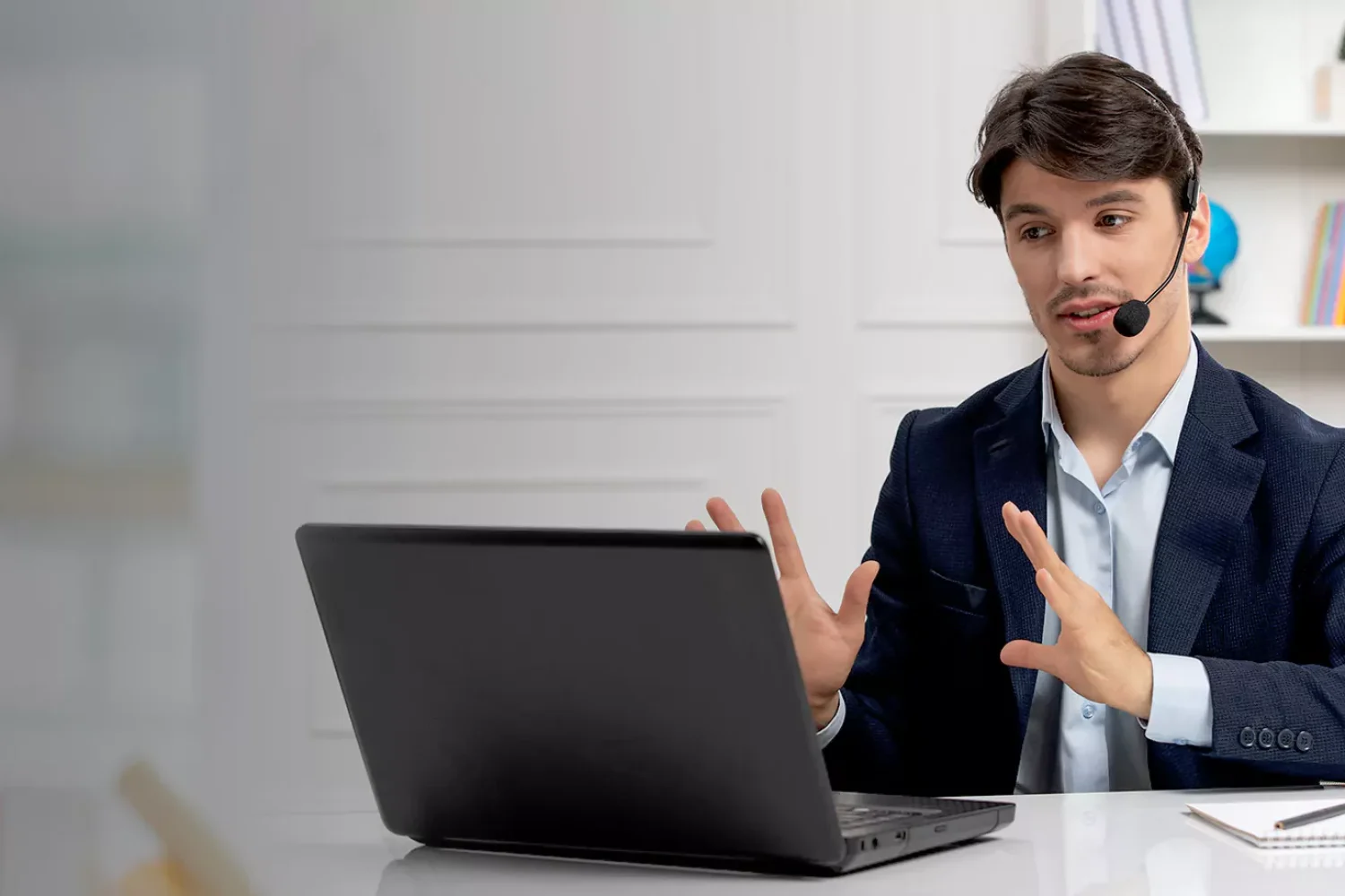 Discover Our outsourced phone answering services 1920X920 (1)